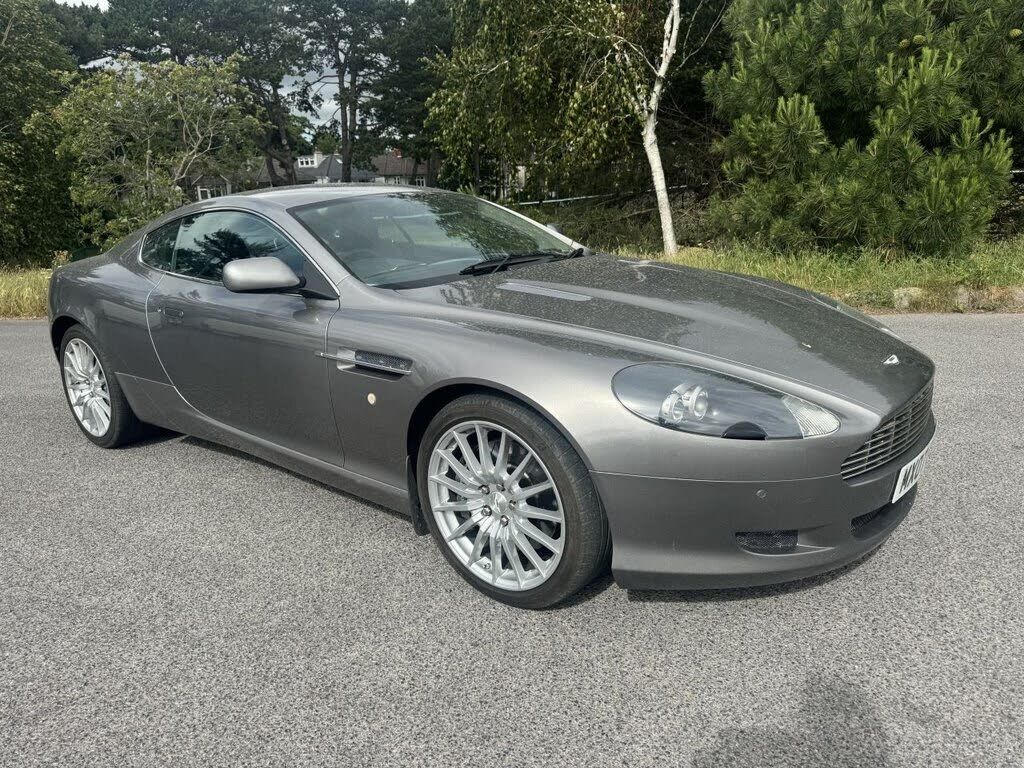 Aston Martin DB9