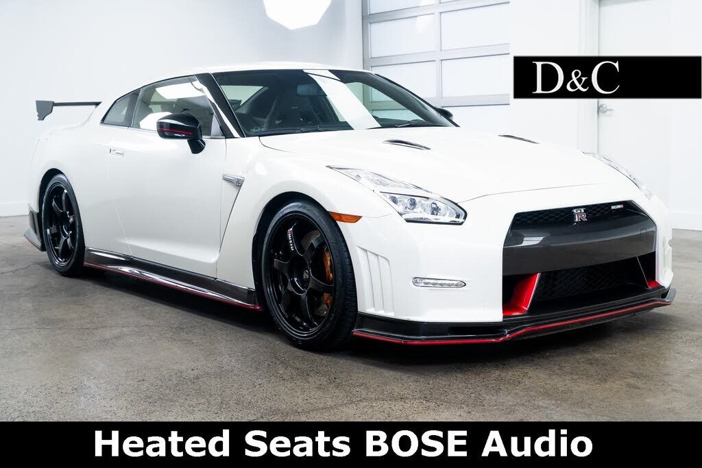 Nissan GT-R