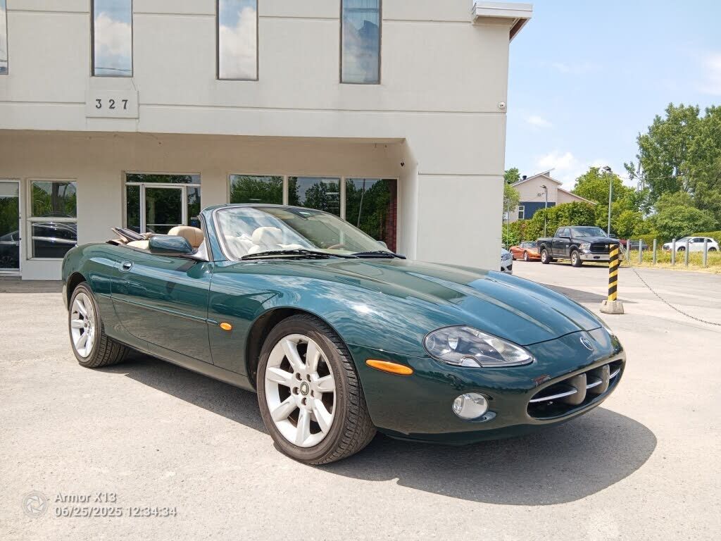 Jaguar XK8