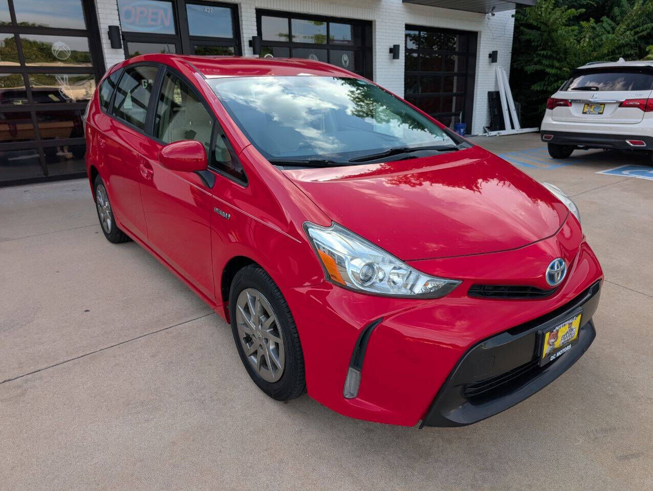Toyota Prius V