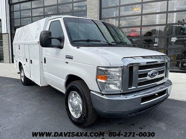 2011 FORD E-350