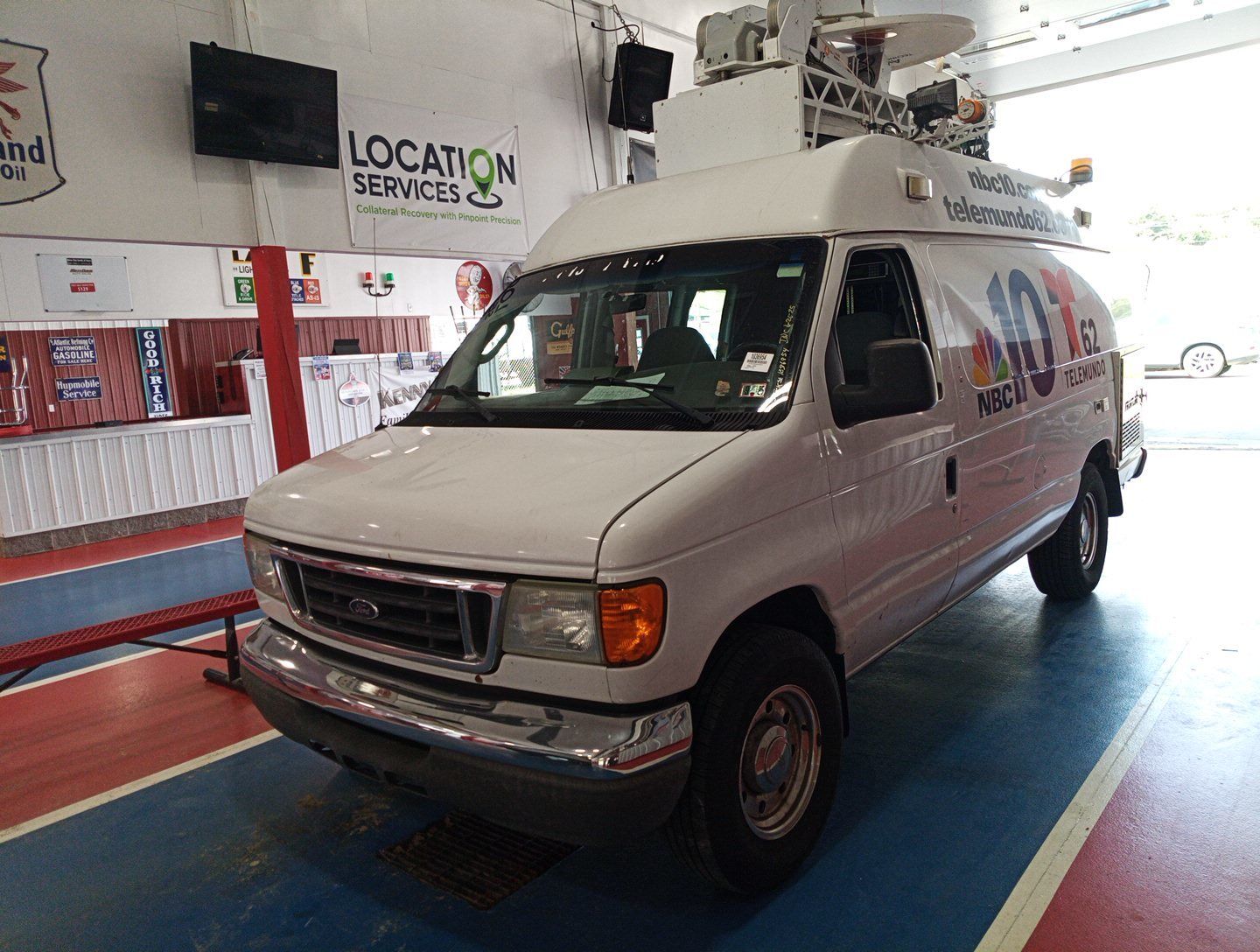 Ford E-350