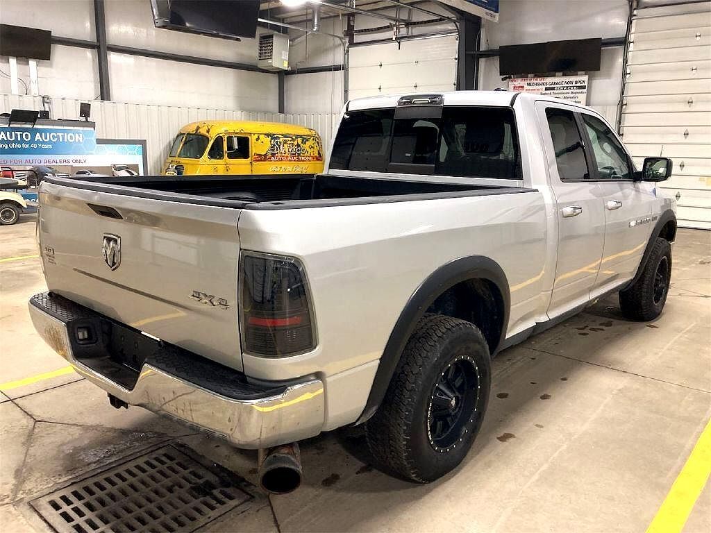 2011 DODGE Ram