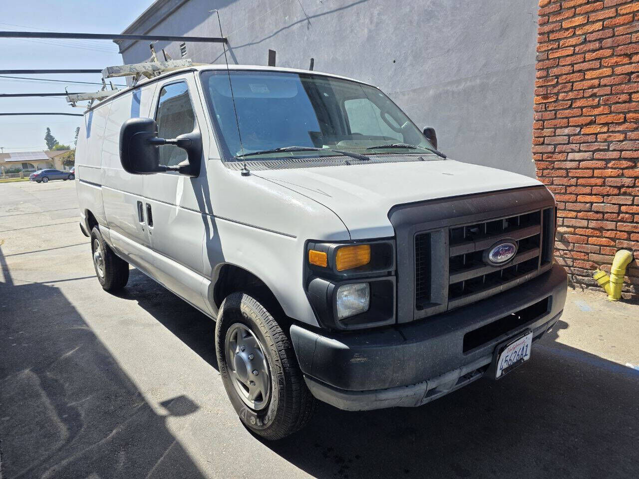 2010 FORD E-250