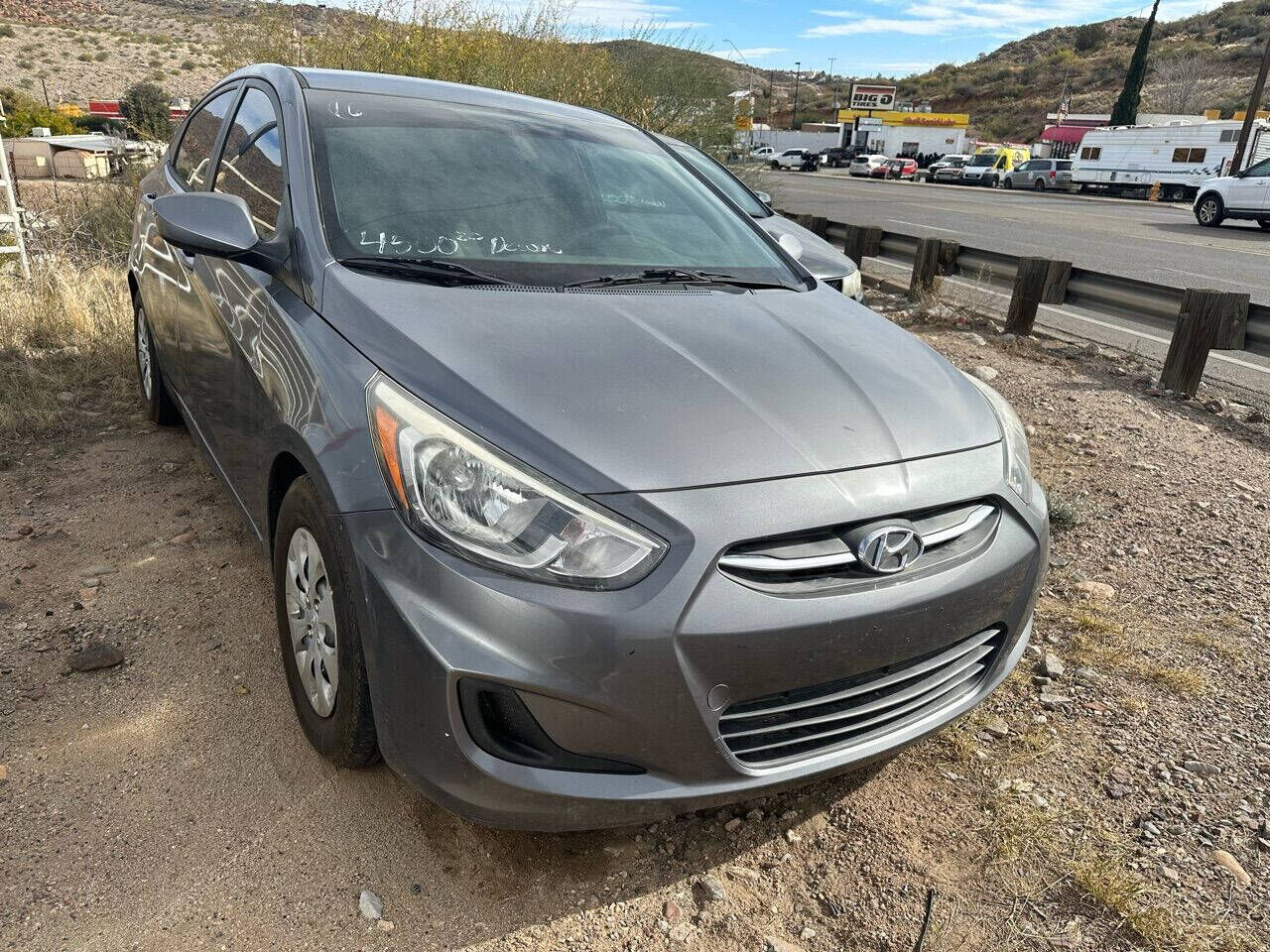 2016 HYUNDAI Accent