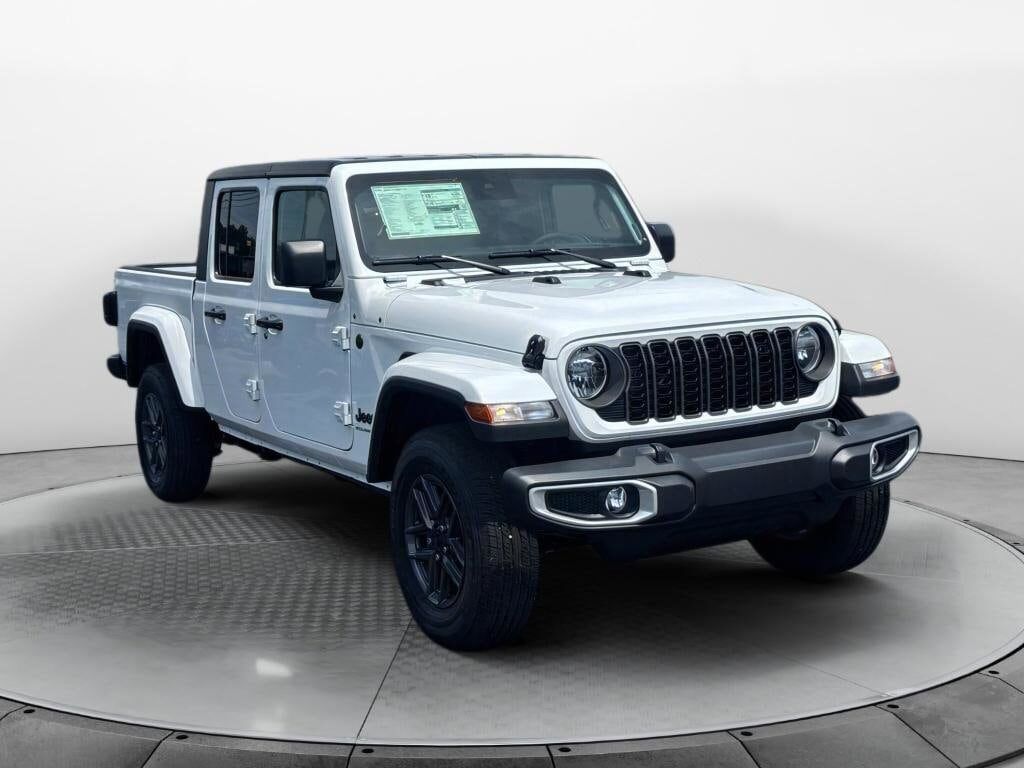 2025 JEEP Gladiator