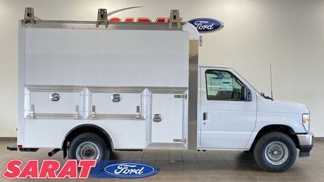 2026 FORD E-350