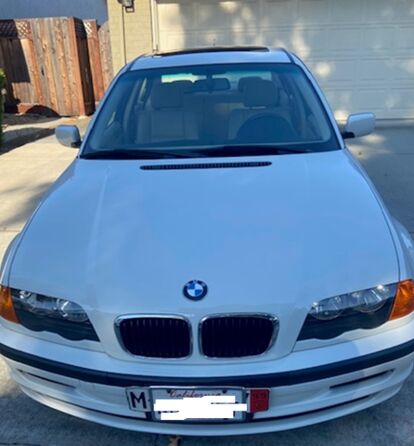 BMW 323i