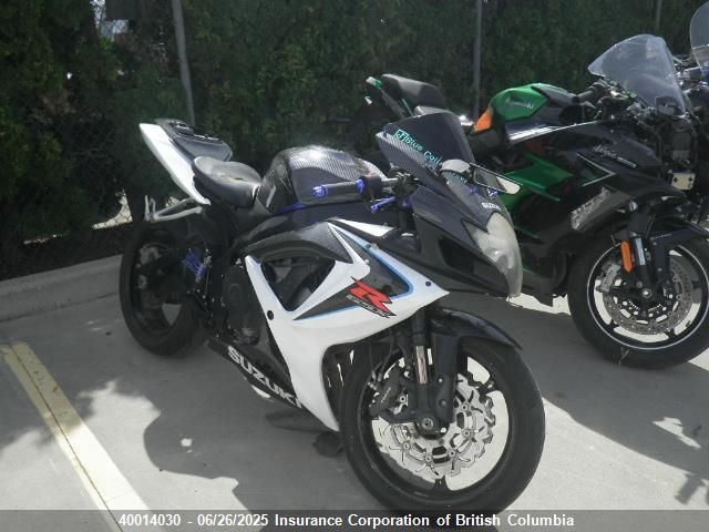 Suzuki GSX-R750