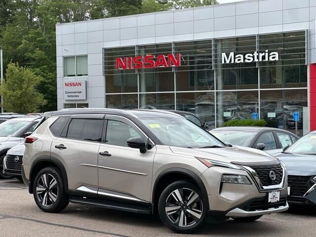NISSAN