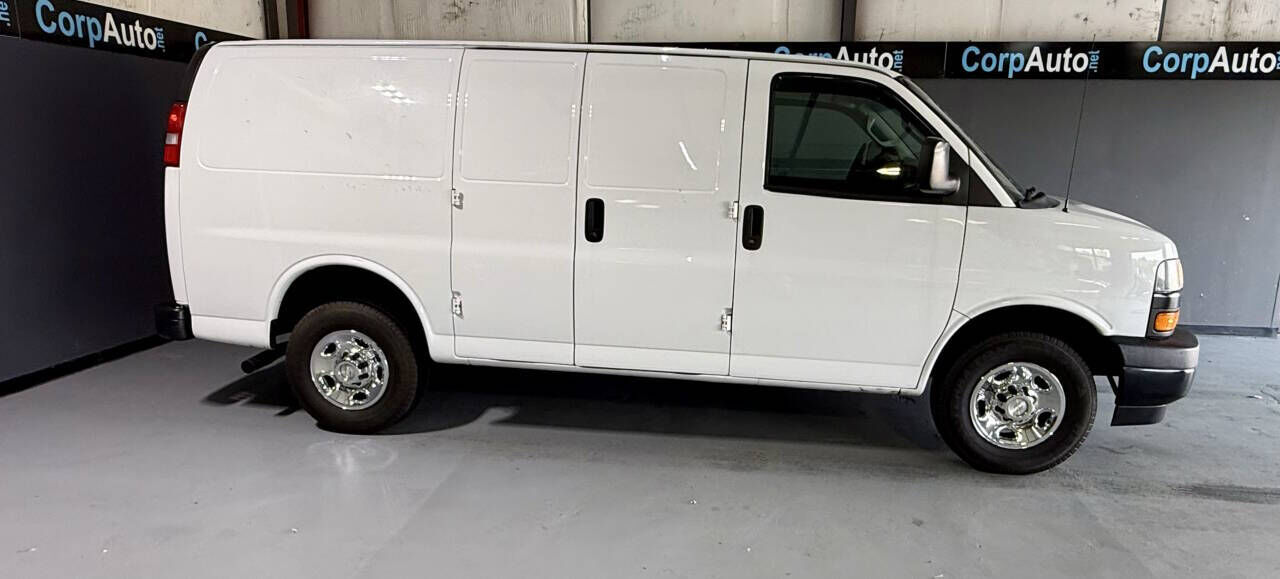 2019 CHEVROLET Express