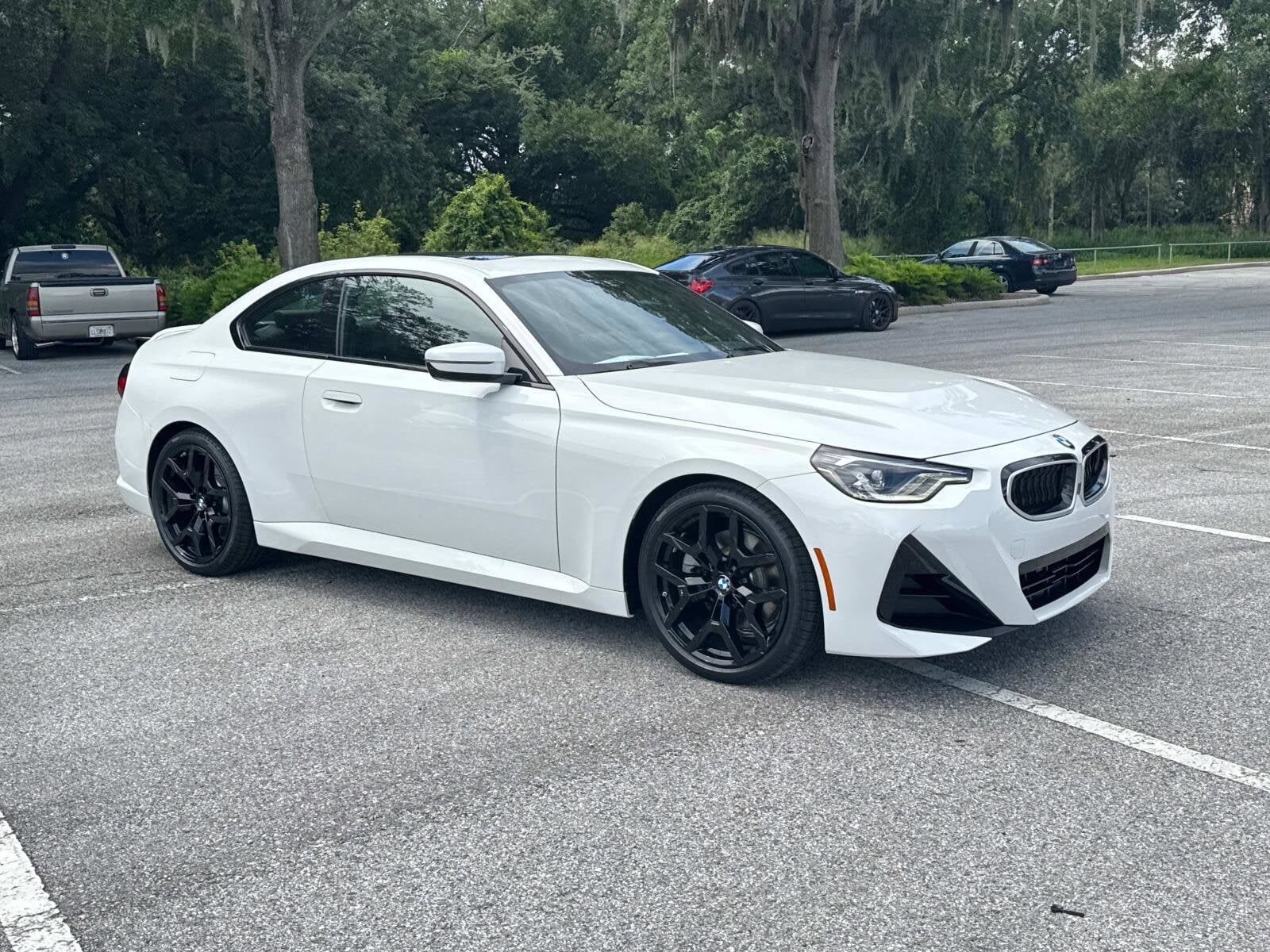 2025 BMW 230i
