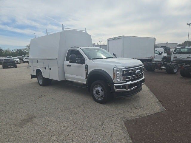 2024 FORD F-550