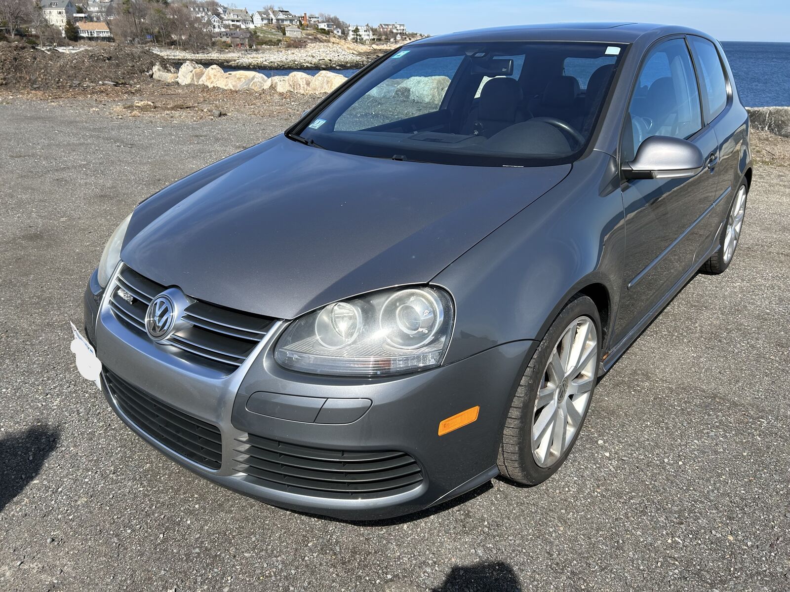 Volkswagen R32