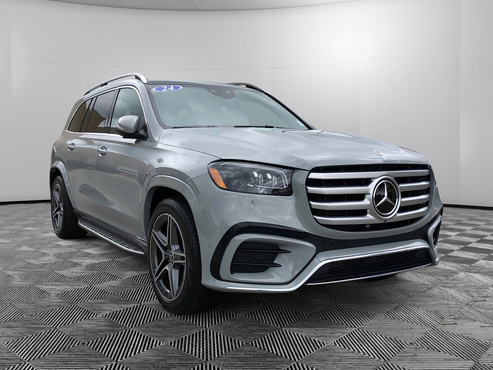 MERCEDES-BENZ