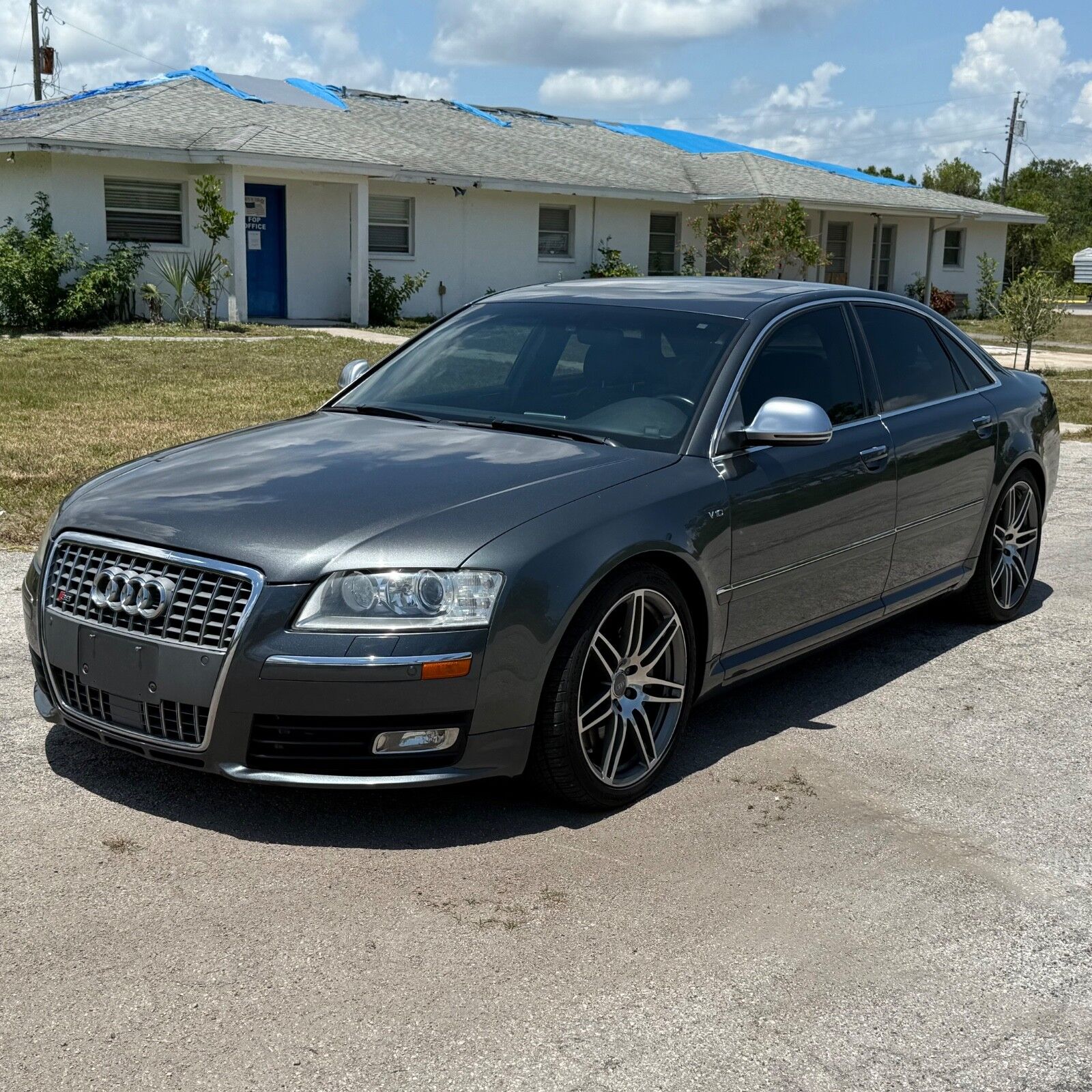 Audi S8