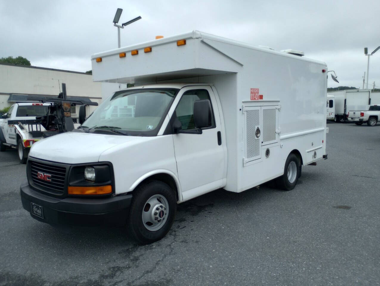 GMC Savana