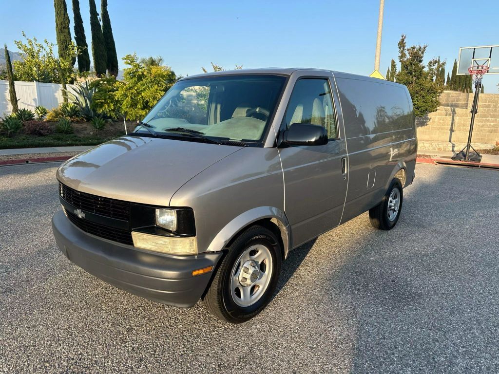Chevrolet Astro Van