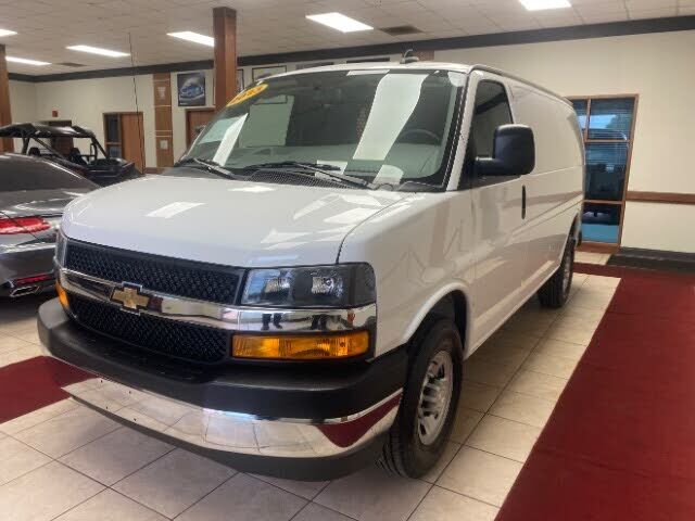 2023 CHEVROLET Express