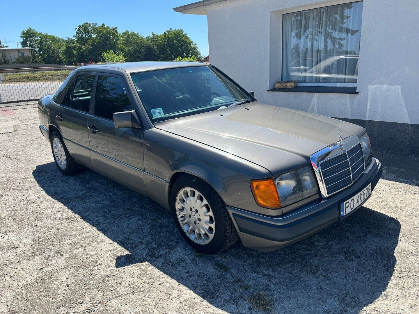 Mercedes-Benz 300