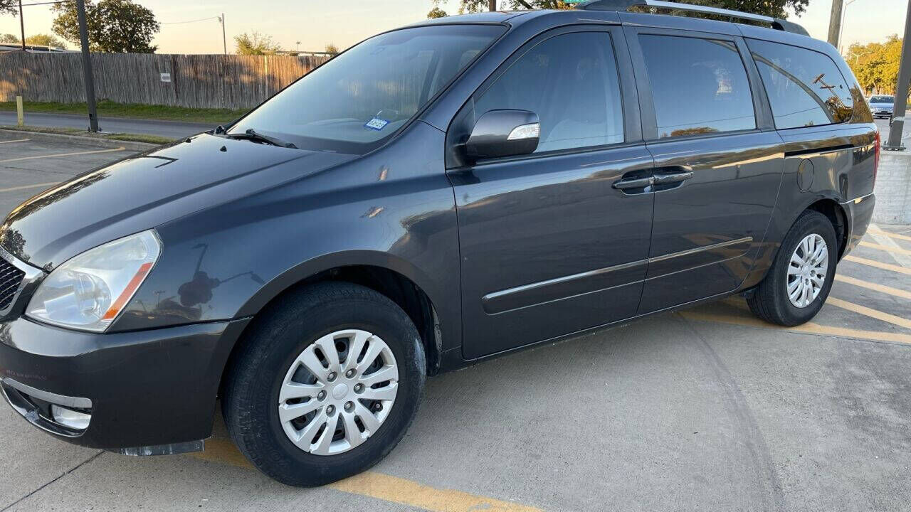 2014 KIA Sedona