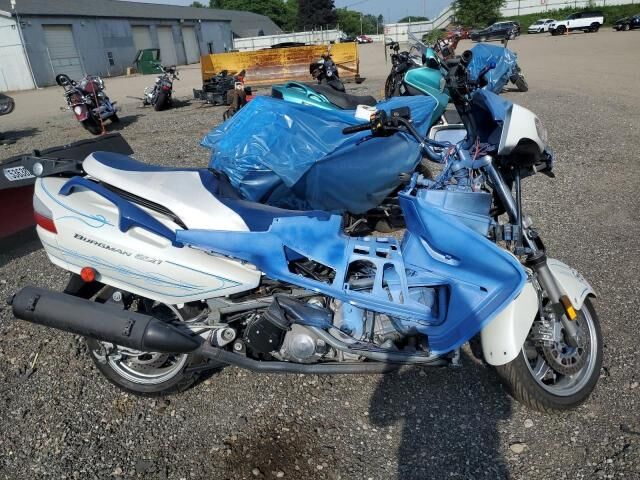 Suzuki AN650