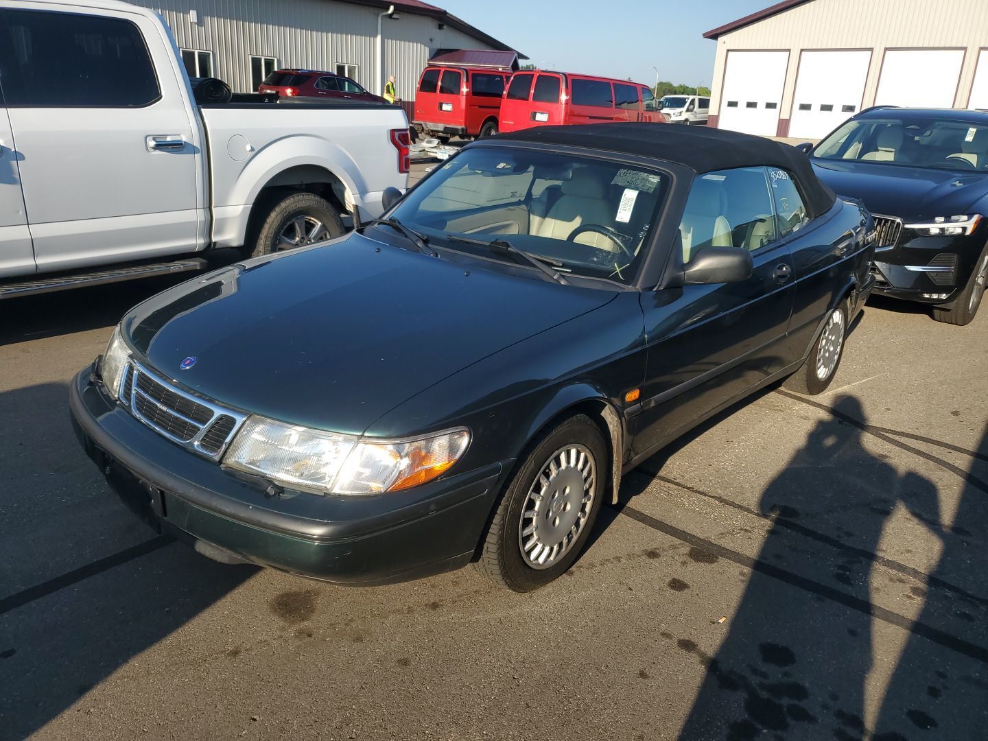 Saab 900