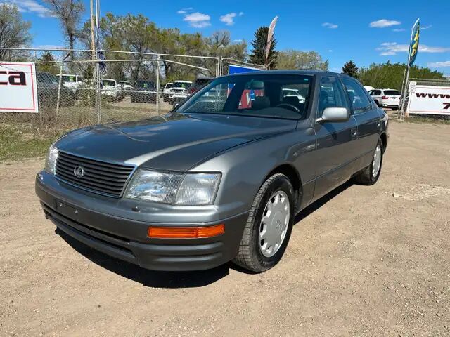Lexus LS