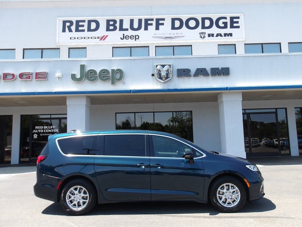 2025 CHRYSLER Pacifica