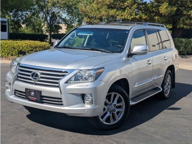 Lexus LX