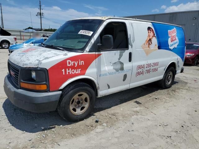 GMC Savana