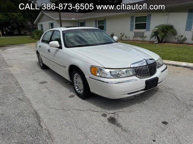 Lincoln Town Car