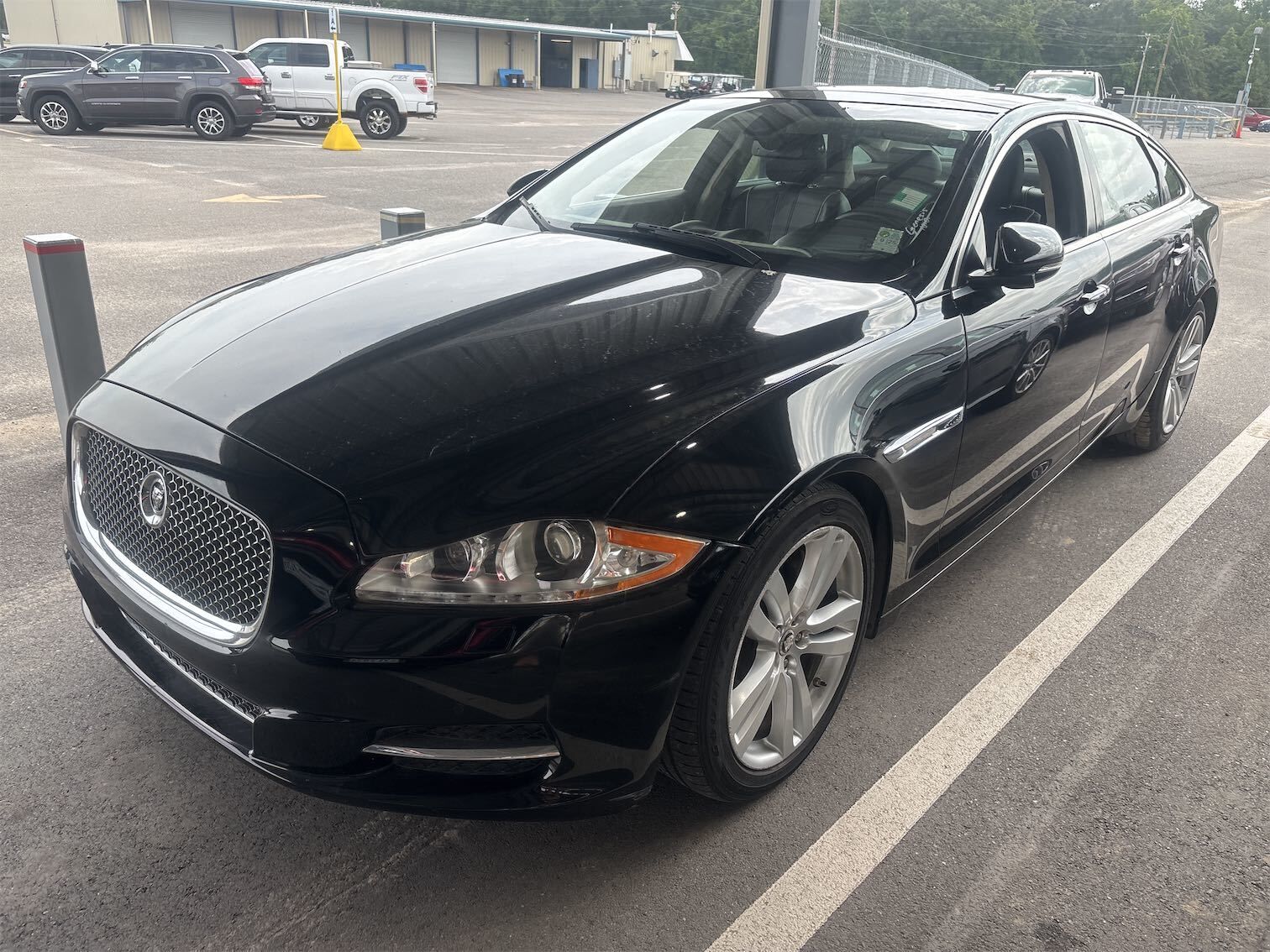 Jaguar XJ