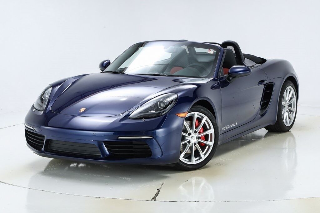 PORSCHE
