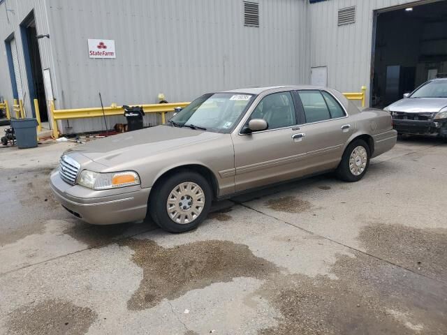 Ford Crown Victoria
