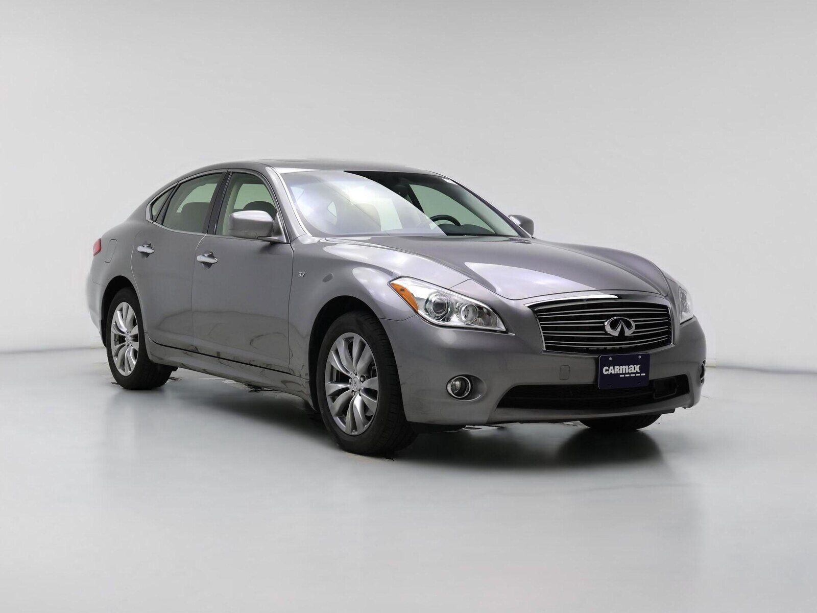 Infiniti Q70