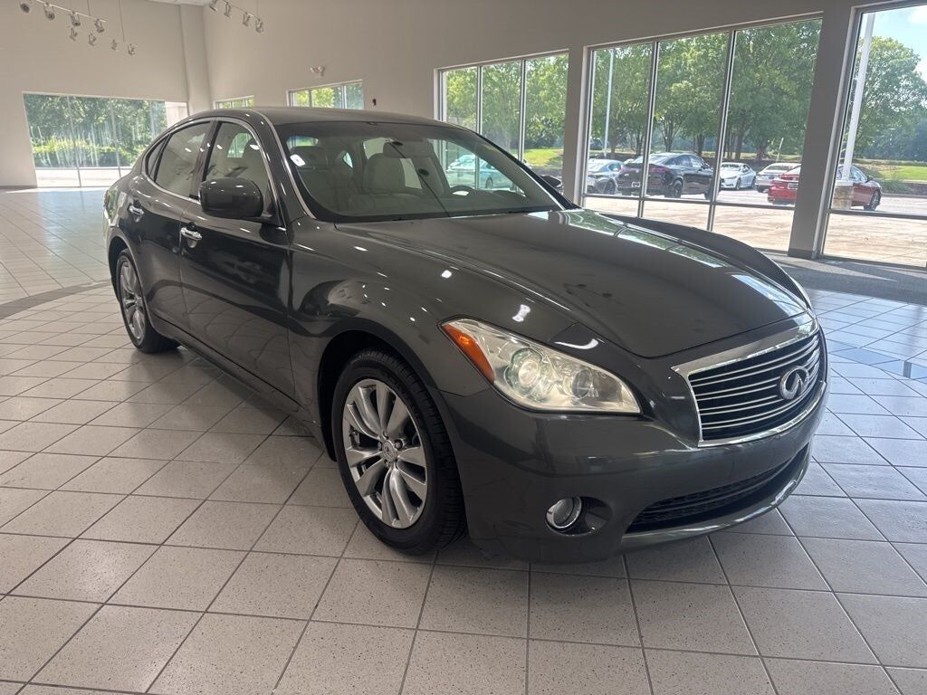 Infiniti M37
