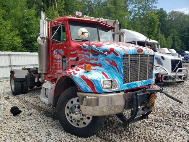 2000 PETERBILT 330
