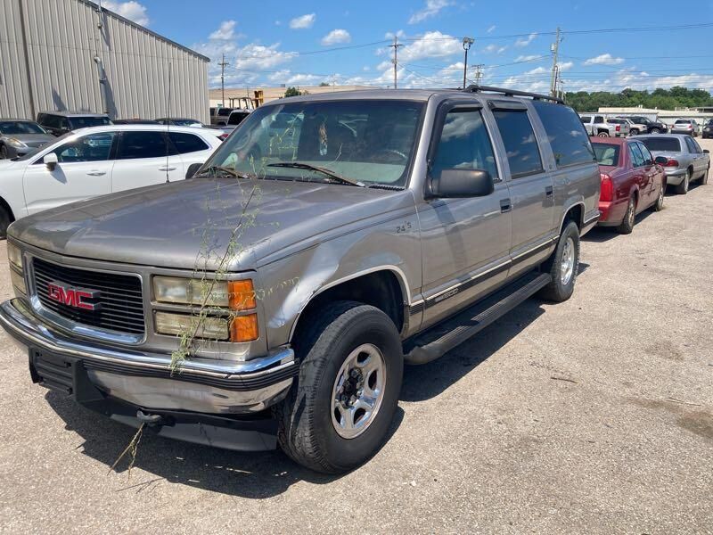 GMC Suburban