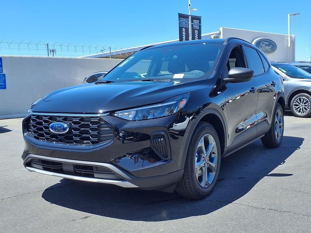 2025 FORD Escape