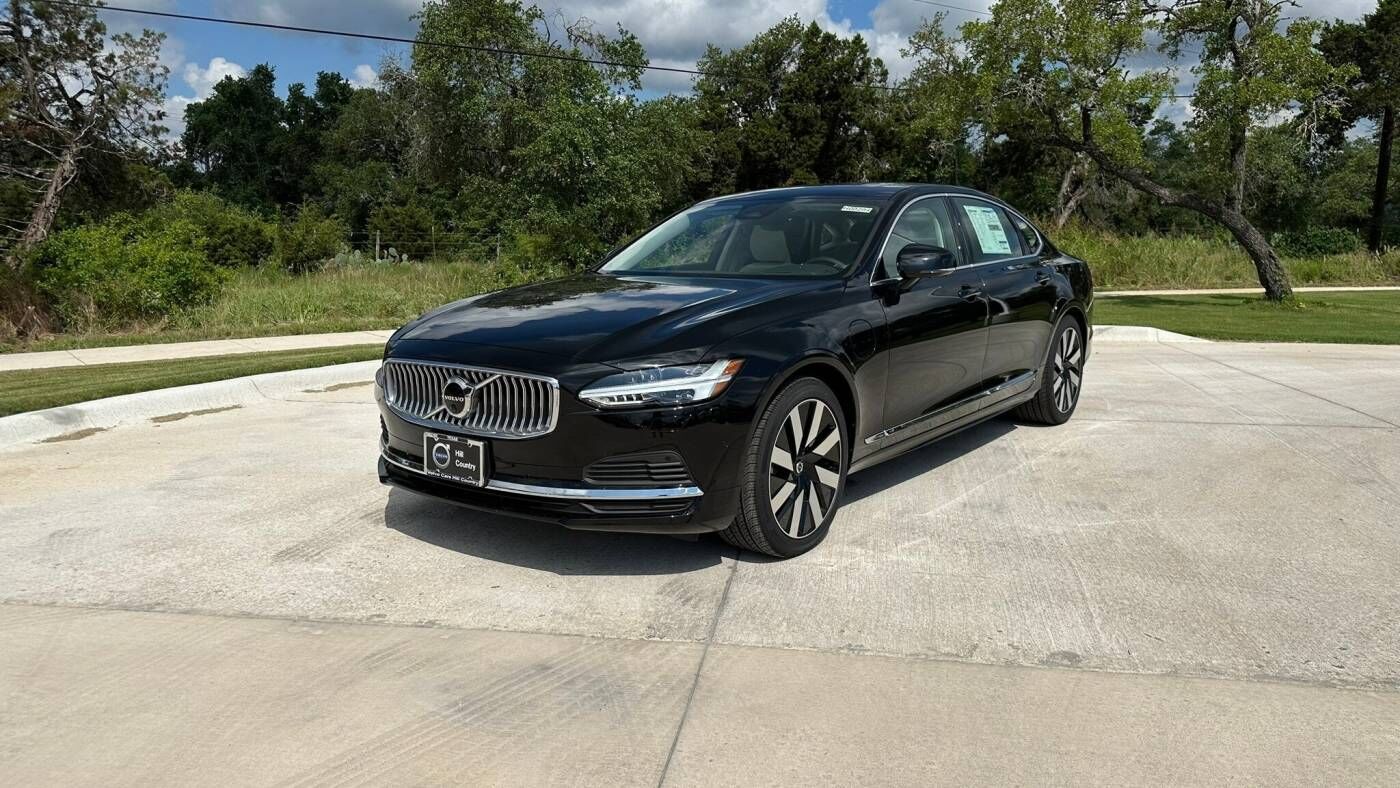2024 VOLVO S90