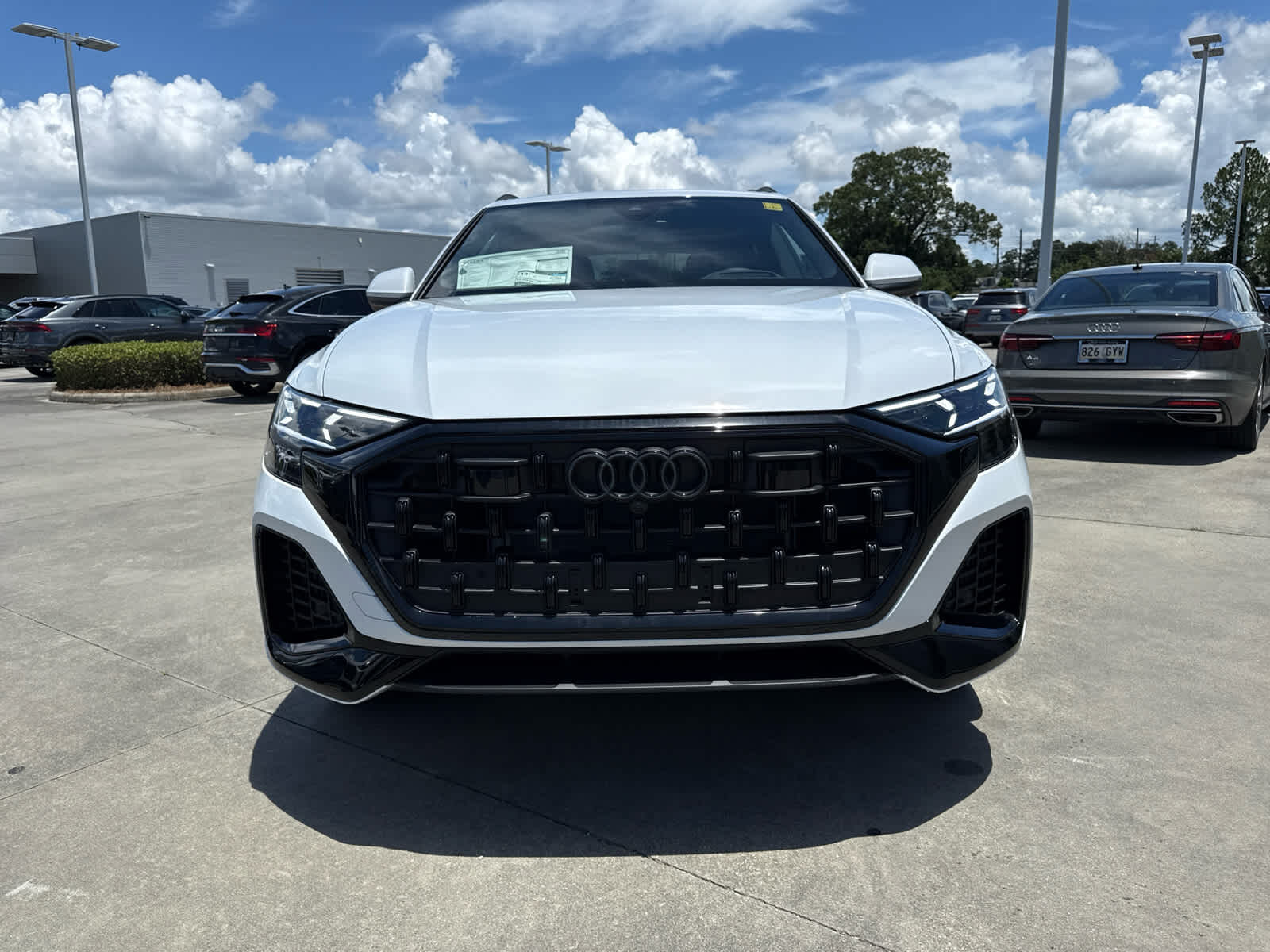 2025 Audi Q8