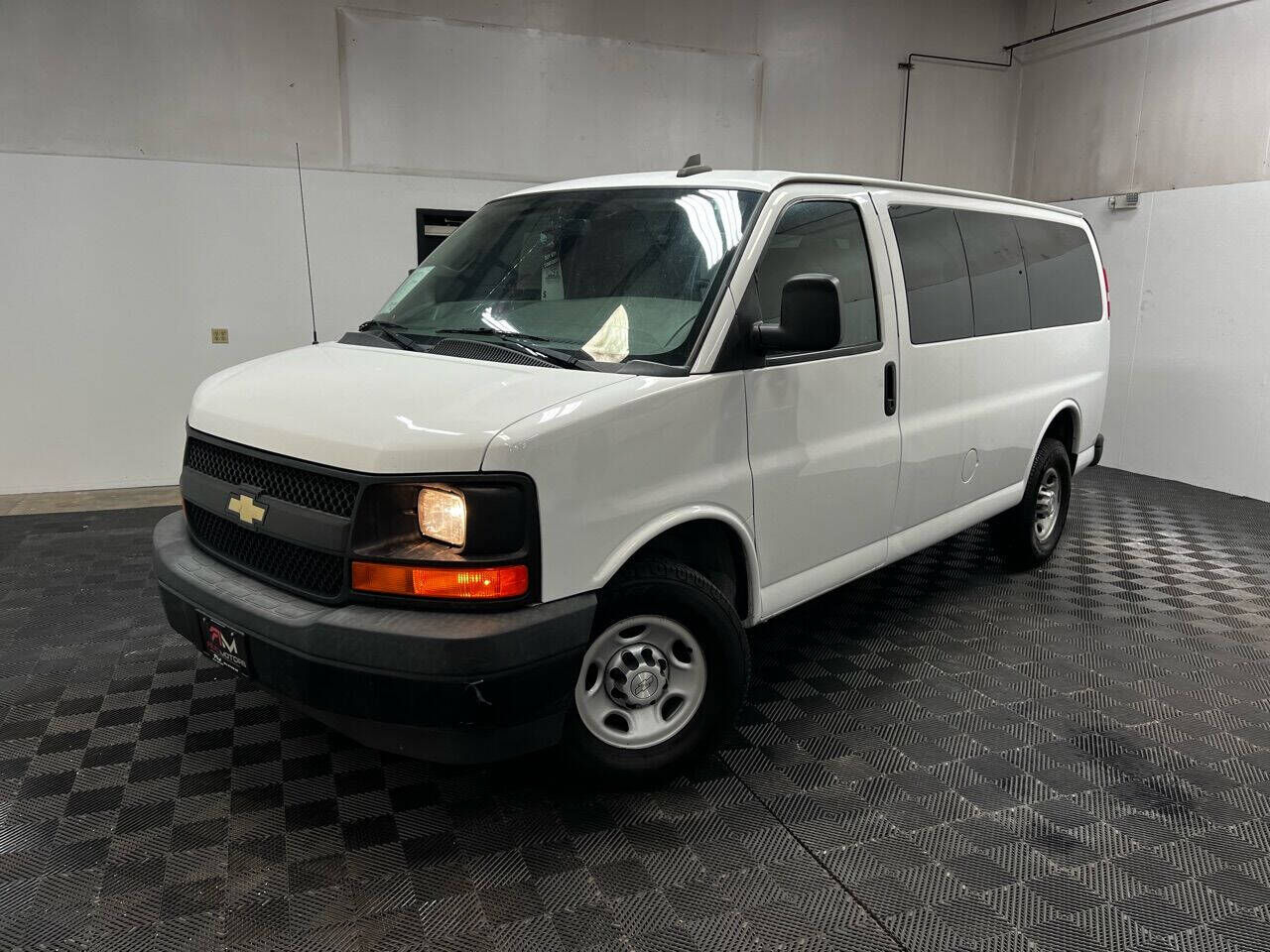 2017 CHEVROLET Express