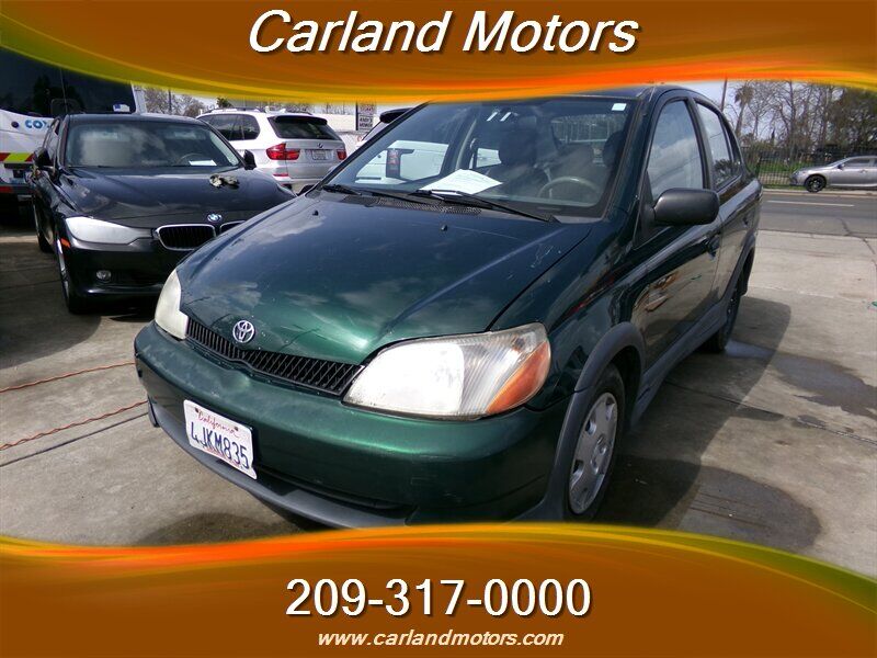 Toyota Echo