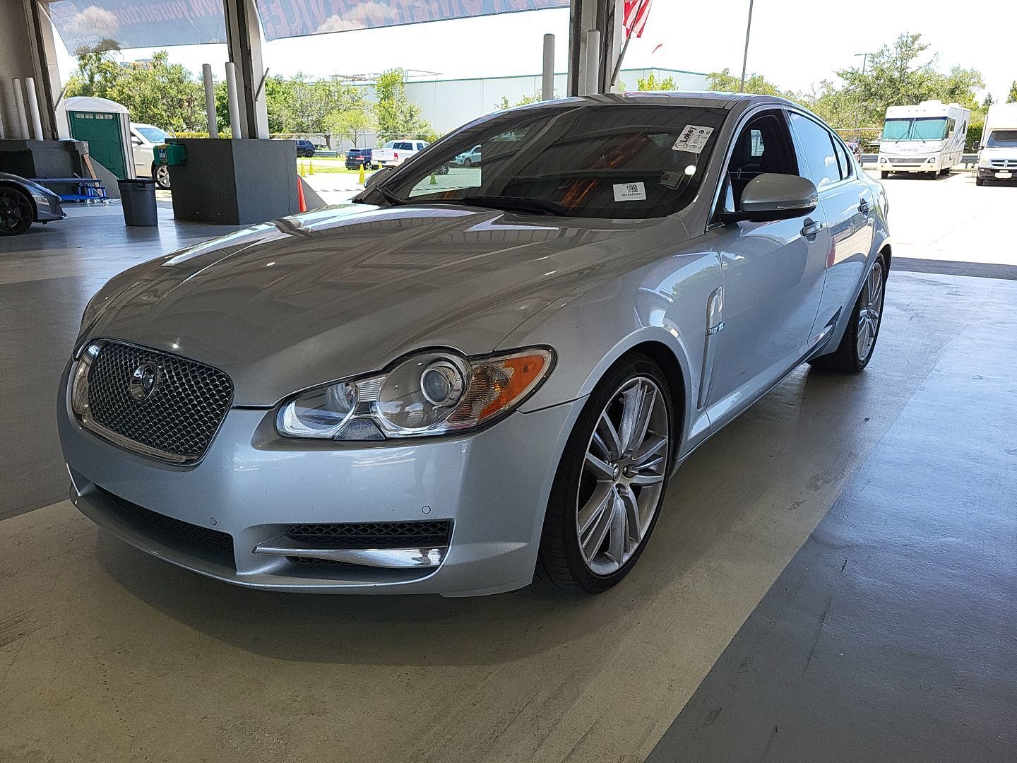 Jaguar XF