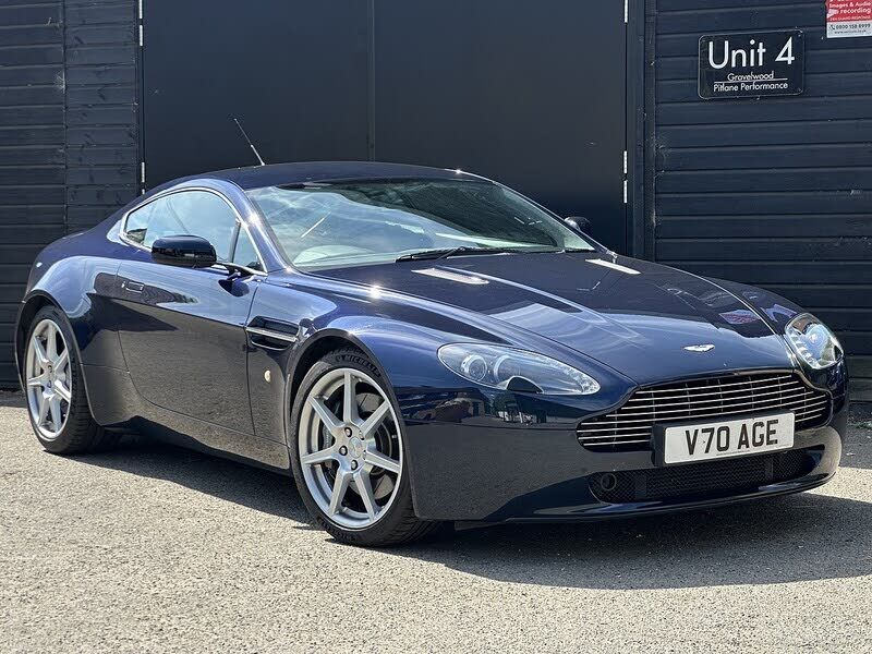 Aston Martin V8 Vantage