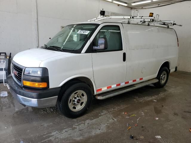 GMC Savana