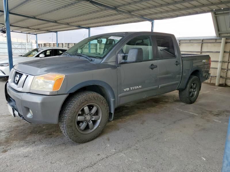 Nissan Titan