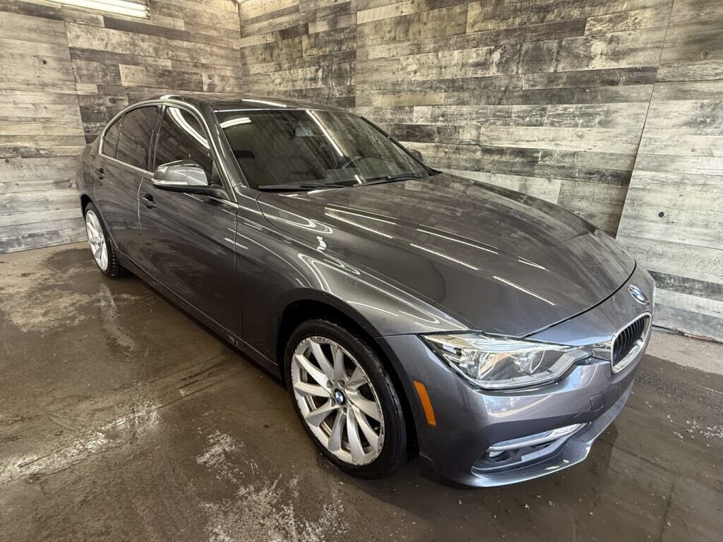 BMW 330i