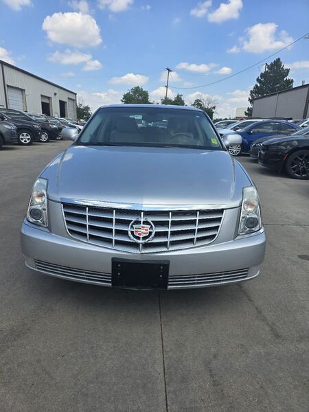 Cadillac DTS